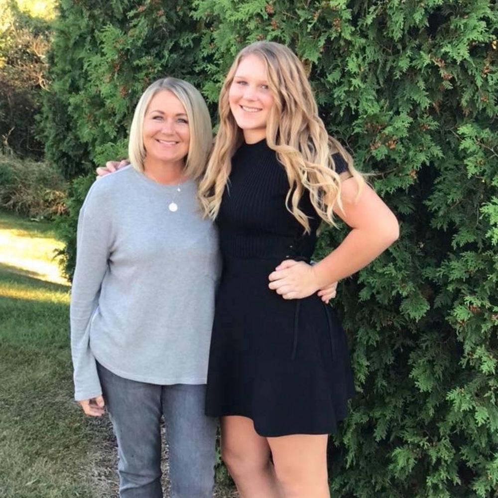 Meet your Posher, Brooke